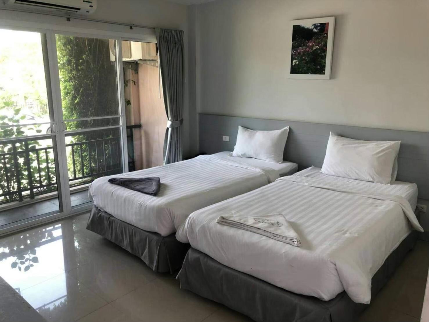 Rose Villa Hote Пакчонг Экстерьер фото