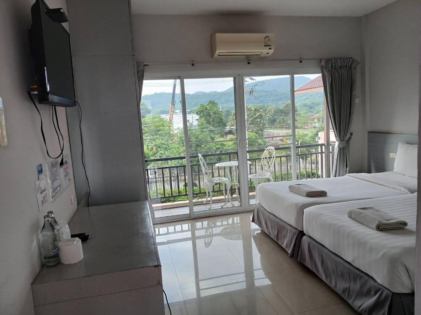 Rose Villa Hote Пакчонг Экстерьер фото
