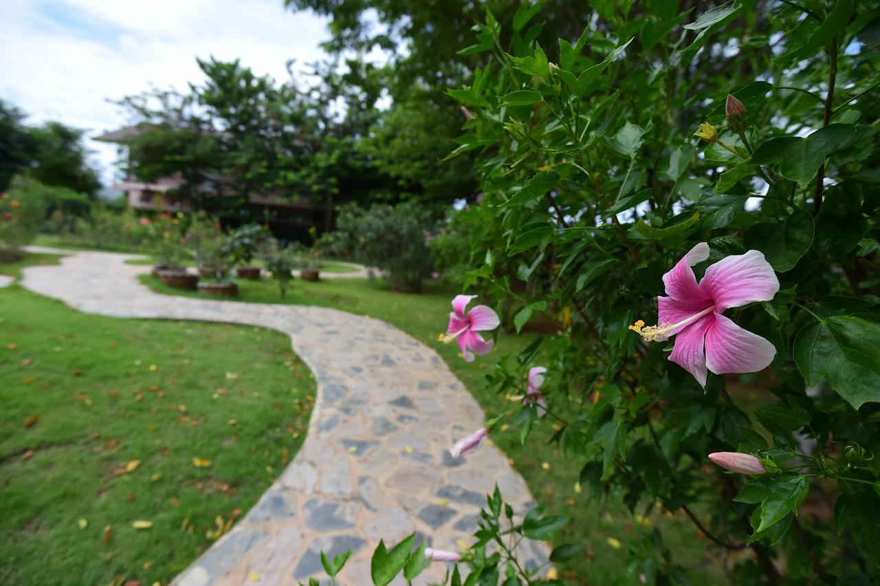 Rose Villa Hote Пакчонг Экстерьер фото